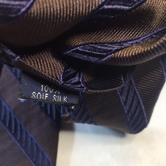 Beautiful Faconnable dark brown with dark blue diagonal stripes, 100% silk tie. - Picture 6 of 9